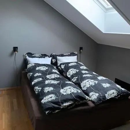 Apartman I - 4 Soverom, 2 Stuer Og 2 Bad *