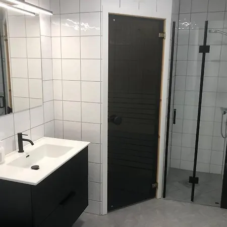 I - 4 Soverom, 2 Stuer Og 2 Bad * Оппдал