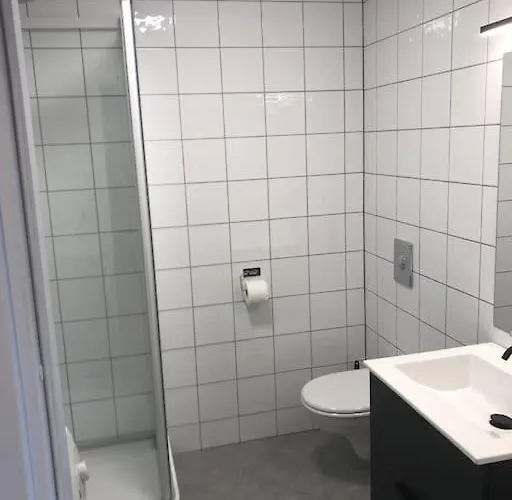 I - 4 Soverom, 2 Stuer Og 2 Bad Lägenhet