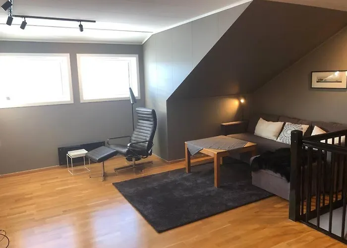 Lägenhet I - 4 Soverom, 2 Stuer Og 2 Bad